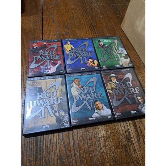 Vintage 1988-93 Red Dwarf Series 1-6 DVDs and Trading Cards TV Movie Series - Picture 1 of 5
